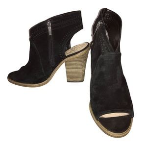 Vince Camuto Koral Booties
